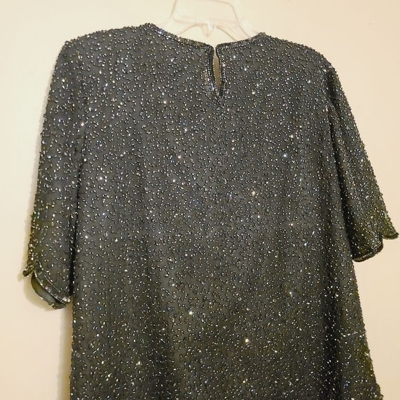 VINTAGE | Women's Black 100% Silk Sequin Short Sleeve Blouse (Size Medium) - Picture 13 of 16